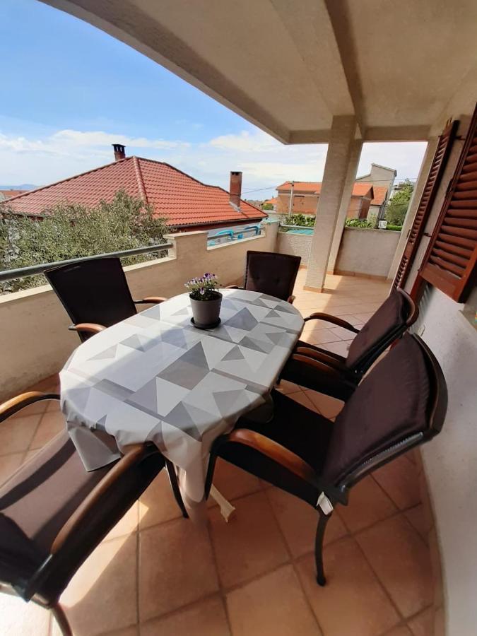 Apartment Anita Zara Esterno foto