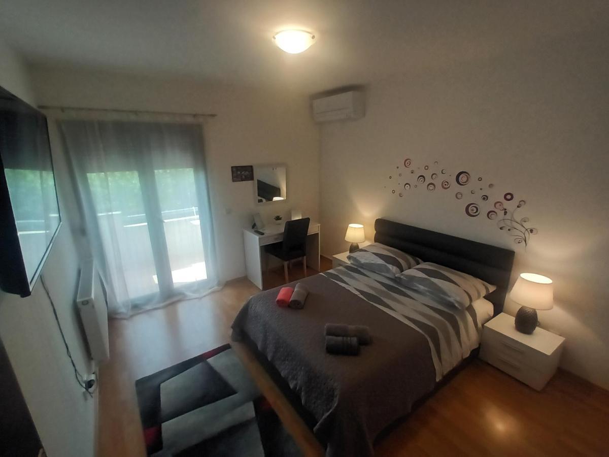Apartment Anita Zara Esterno foto