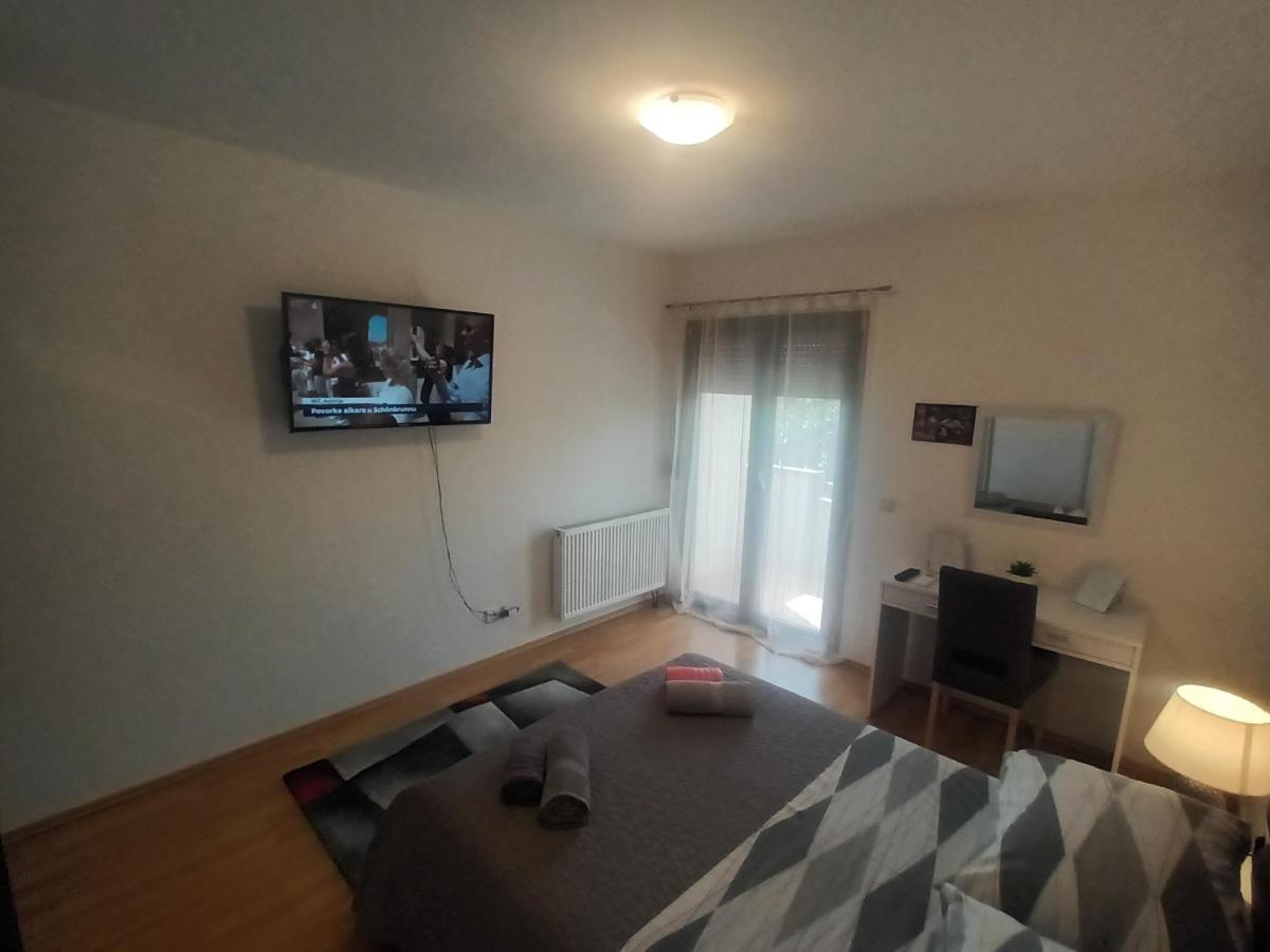 Apartment Anita Zara Esterno foto