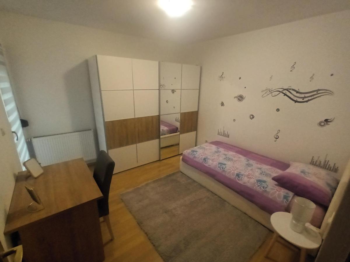 Apartment Anita Zara Esterno foto